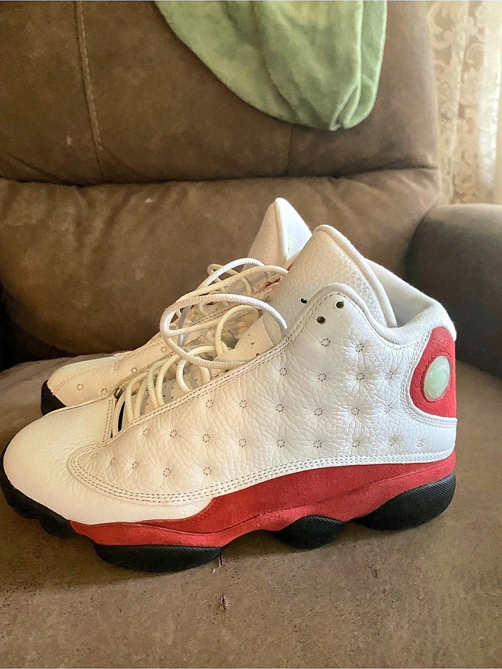 Jordan Air Jordan 13 Retro 'Chicago' Sneakers White & Red US 7